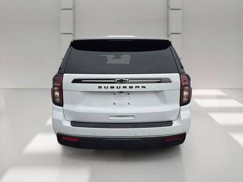 Certified 2022 Chevrolet Suburban Z71 w/ Off-Road Capability Package AWD/4WD image 4