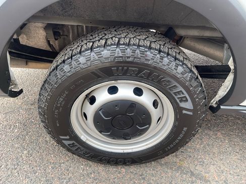 Used 2019 Ford Transit 250 130 Low Roof image 29