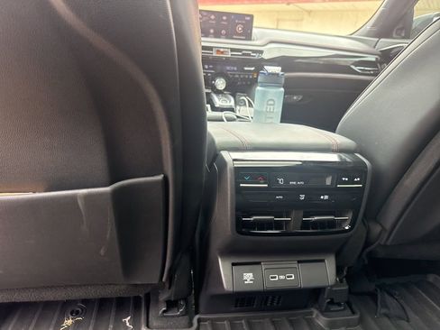 Used 2024 Acura MDX A-Spec image 27