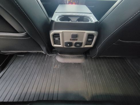 Used 2018 Ford F150 Lariat w/ Equipment Group 502A Luxury image 29