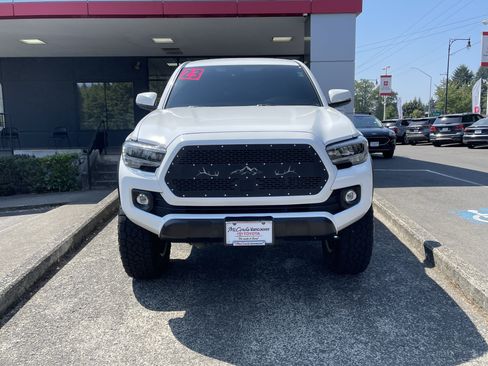 Certified 2023 Toyota Tacoma TRD Off-Road w/ Black Out Package (TMS) AWD/4WD image 2