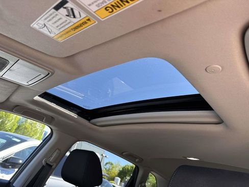 Used 2023 Honda CR-V EX image 12
