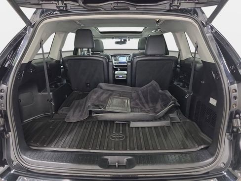 Used 2016 Toyota Highlander Limited Platinum AWD/4WD image 33