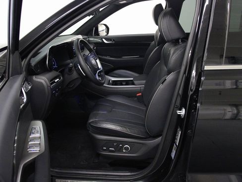 Used 2024 Hyundai Palisade Calligraphy image 17