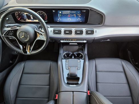 Used 2024 Mercedes-Benz GLE 350 4MATIC image 32