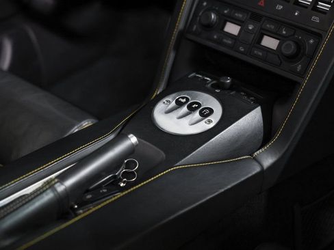 Used 2006 Lamborghini Gallardo Spyder image 24