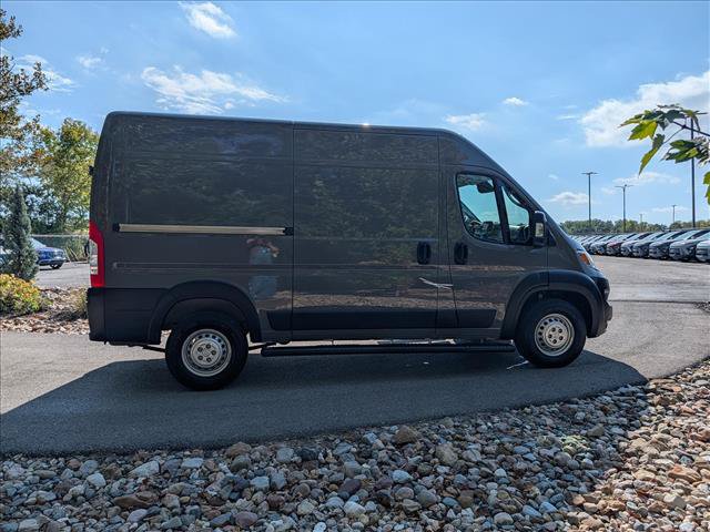Used 2025 RAM ProMaster 2500 FWD image 6