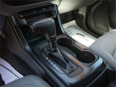 Used 2019 Chevrolet Colorado W/T w/ WT Convenience Package AWD/4WD image 10