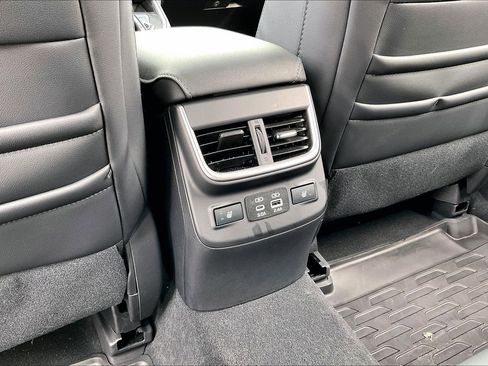 Certified 2025 Subaru Outback Limited image 24