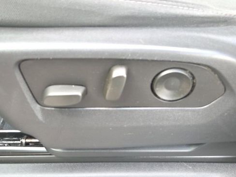 Used 2022 Chevrolet Silverado 1500 Custom image 22