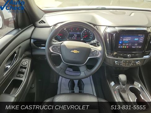 Used 2023 Chevrolet Traverse LT AWD/4WD image 10