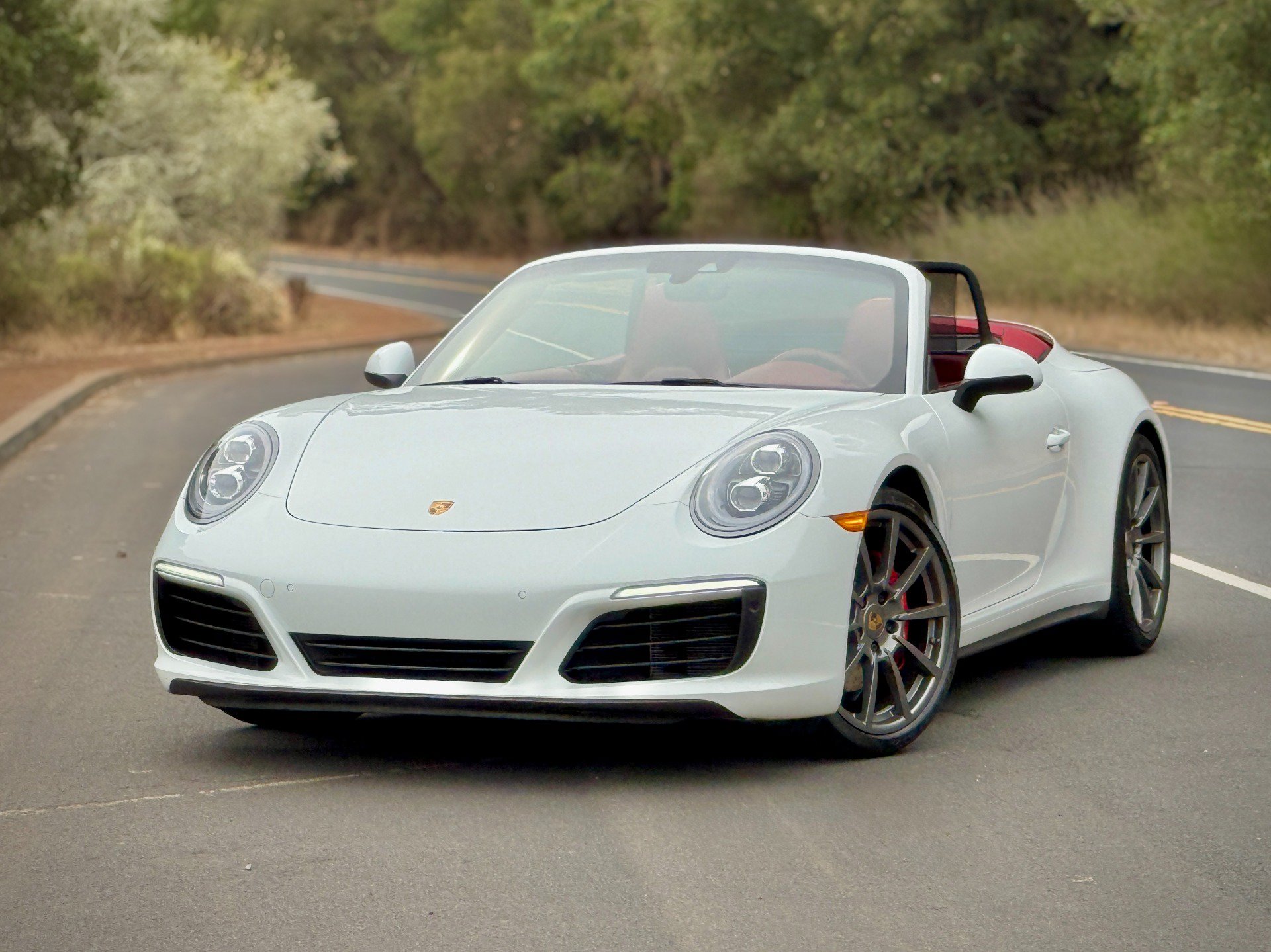 Used 2019 Porsche 911 Carrera 4S AWD/4WD image 43