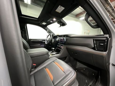 Certified 2024 GMC Sierra 1500 AT4 w/ Technology Package image 30