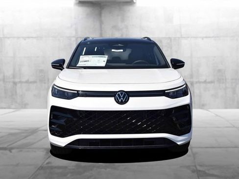 New 2026 Volkswagen Tiguan SE R-Line AWD/4WD image 4