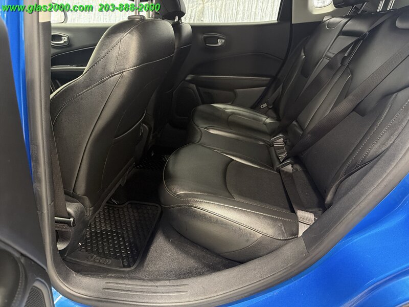 Used 2020 Jeep Compass Latitude AWD/4WD image 9