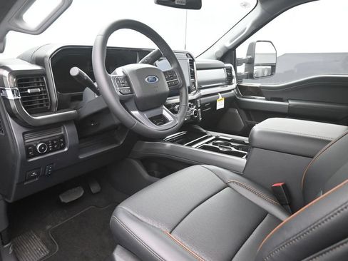 New 2026 Ford F250 Lariat w/ Black Appearance Package AWD/4WD image 19