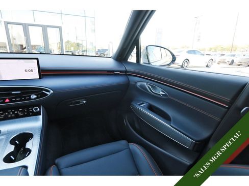 Used 2026 Genesis GV70 2.5T Sport Prestige AWD/4WD image 12