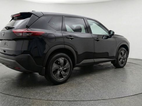Used 2025 Nissan Rogue SV AWD/4WD image 9