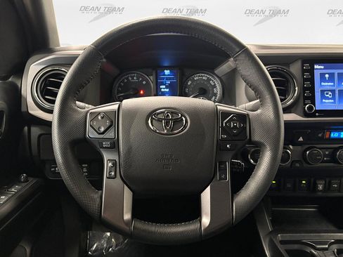 Used 2022 Toyota Tacoma TRD Sport w/ TRD Premium Sport Package AWD/4WD image 35