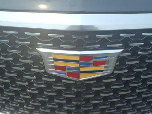 Used 2023 Cadillac Escalade ESV Premium Luxury AWD/4WD image 12