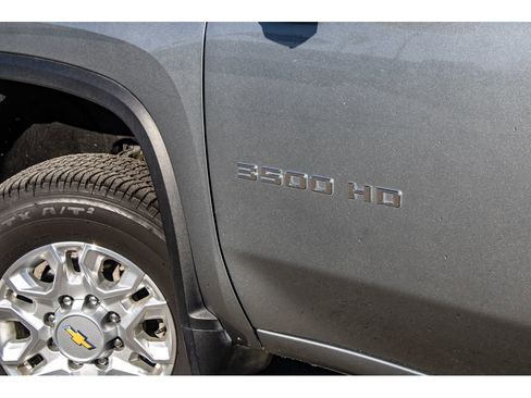 Used 2024 Chevrolet Silverado 3500 LTZ image 10