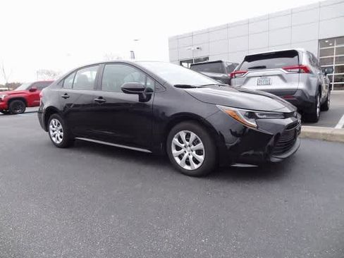 Certified 2024 Toyota Corolla LE image 4