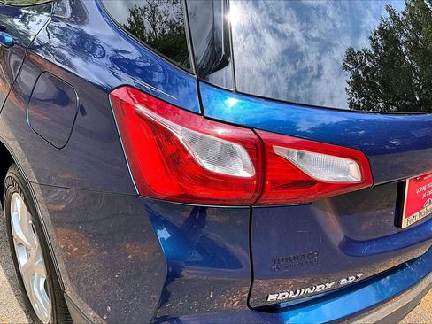 Used 2020 Chevrolet Equinox LT FWD image 20