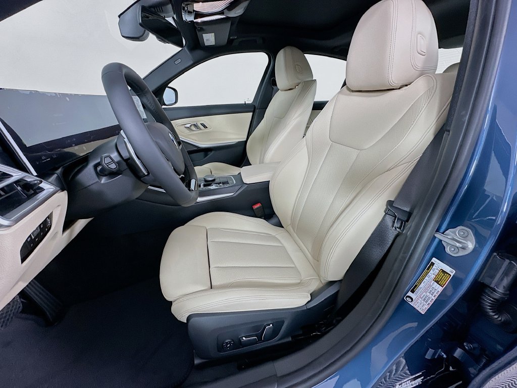Used 2026 BMW 330i Sedan w/ Premium Package RWD image 16