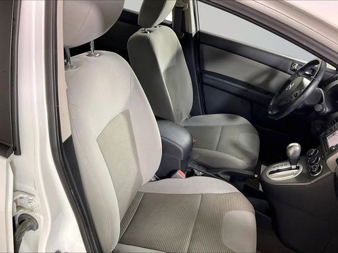 Used 2012 Nissan Sentra 2.0 SR w/ Special Edition Pkg FWD image 7