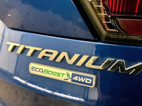 Used 2017 Ford Escape Titanium image 13