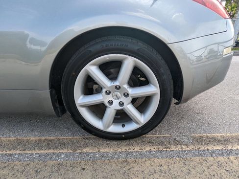 Used 2004 Nissan 350Z Touring image 22