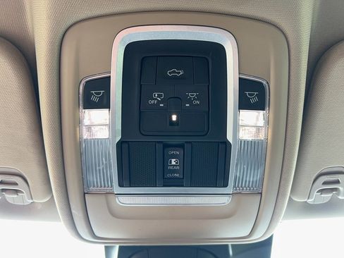 Used 2021 RAM 1500 Laramie AWD/4WD image 24