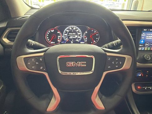 Used 2023 GMC Acadia Denali w/ Black Diamond Edition FWD image 10