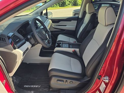 New 2027 Honda Odyssey Elite image 12