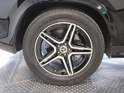 Used 2025 Mercedes-Benz GLE 350 4MATIC image 11