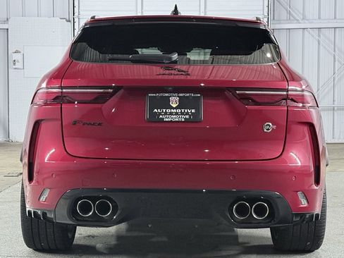Used 2023 Jaguar F-PACE SVR image 11