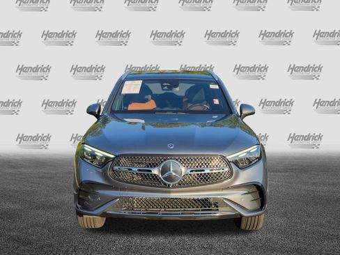 Used 2023 Mercedes-Benz GLC 300 image 3