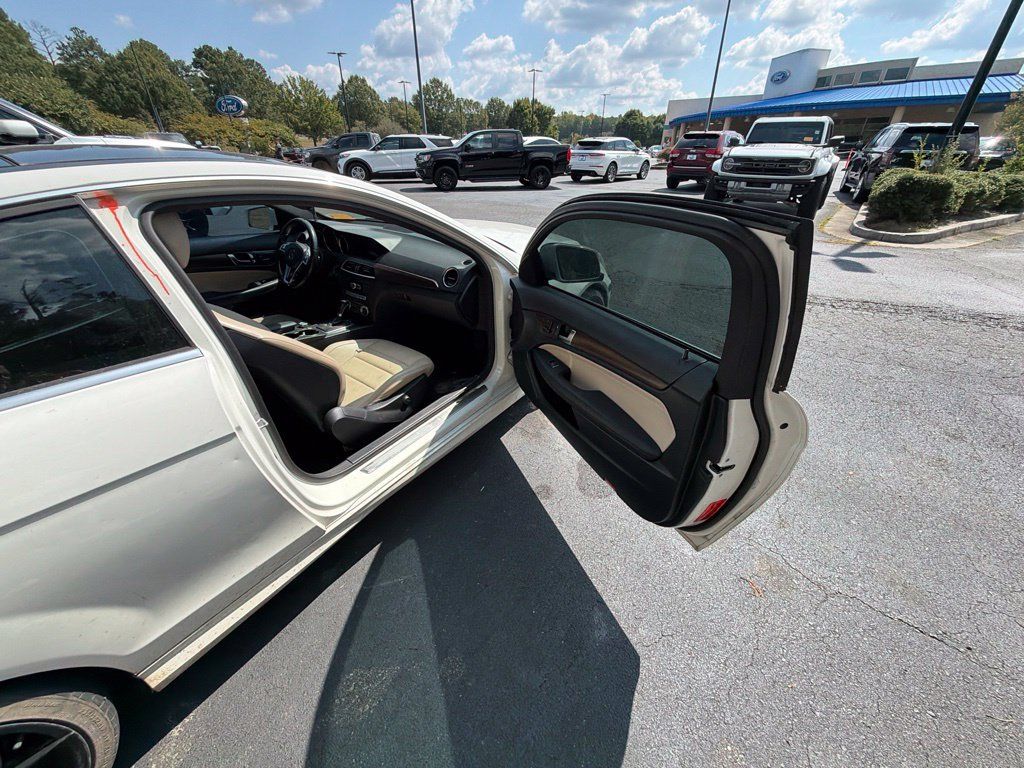 Used 2012 Mercedes-Benz C 250 Coupe image 8
