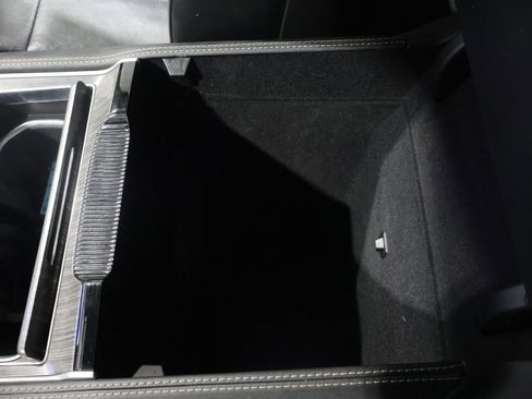 Used 2024 Jeep Wagoneer L Series III w/ Flexible Seating Group image 29