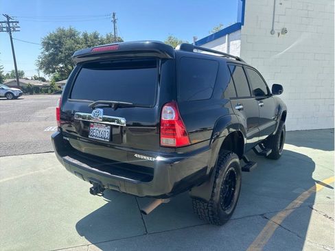 Used 2006 Toyota 4Runner Sport AWD/4WD image 9