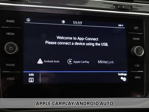 Used 2022 Volkswagen Tiguan SE FWD image 7