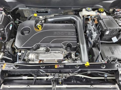 Used 2024 Chevrolet Equinox LT image 28