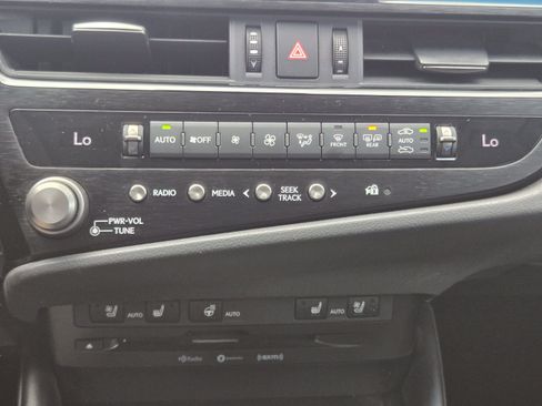 Used 2022 Lexus ES 350 w/ Premium Package FWD image 15