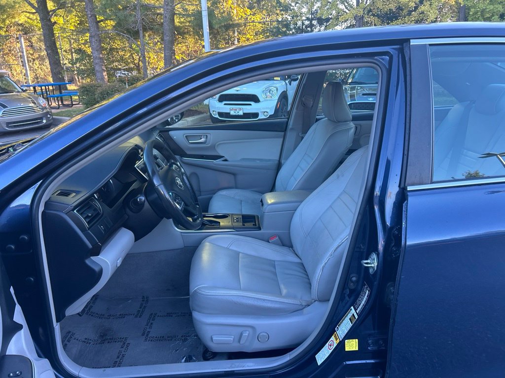 Used 2017 Toyota Camry XLE FWD image 22