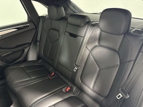 New 2026 Porsche Macan image 22