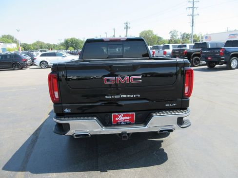 Certified 2022 GMC Sierra 1500 SLT w/ SLT Premium Package AWD/4WD image 8