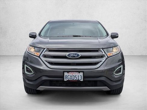 Used 2018 Ford Edge Titanium w/ Technology Package FWD image 2
