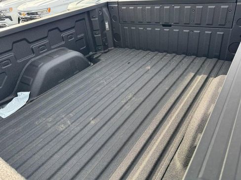 New 2025 Chevrolet Silverado 1500 Custom image 8