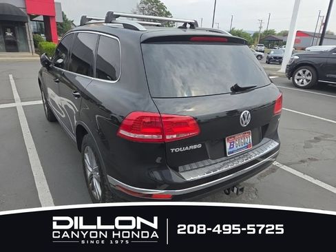 Used 2016 Volkswagen Touareg VR6 AWD/4WD image 8