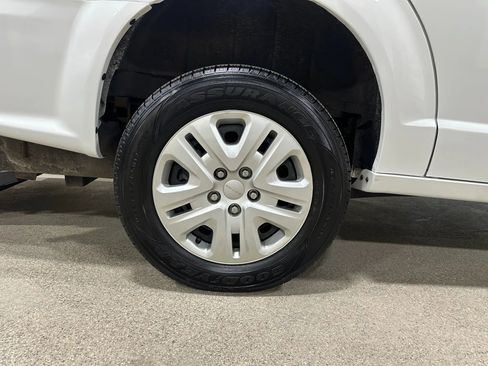 Used 2019 Dodge Grand Caravan SE image 54